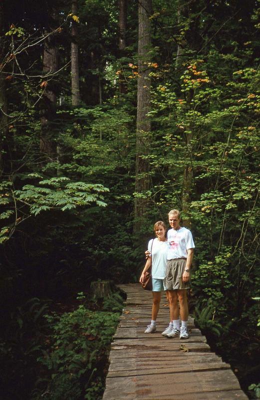 1995-09 Kevin and Ruth Beretta YVR 03.jpg